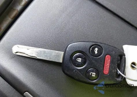 2011 Honda Accord 2.4 Se z USA, uszkodzony, nr VIN 1HGCP2F60BA136028